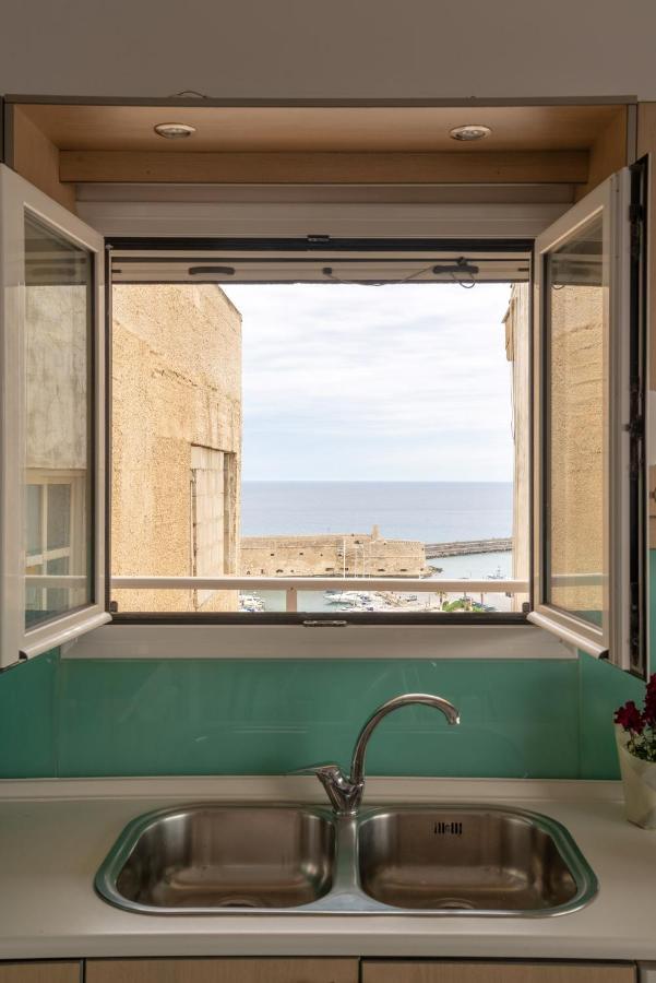 Penthouse Apartment In Downtown With Seaview Heraklion  ภายนอก รูปภาพ
